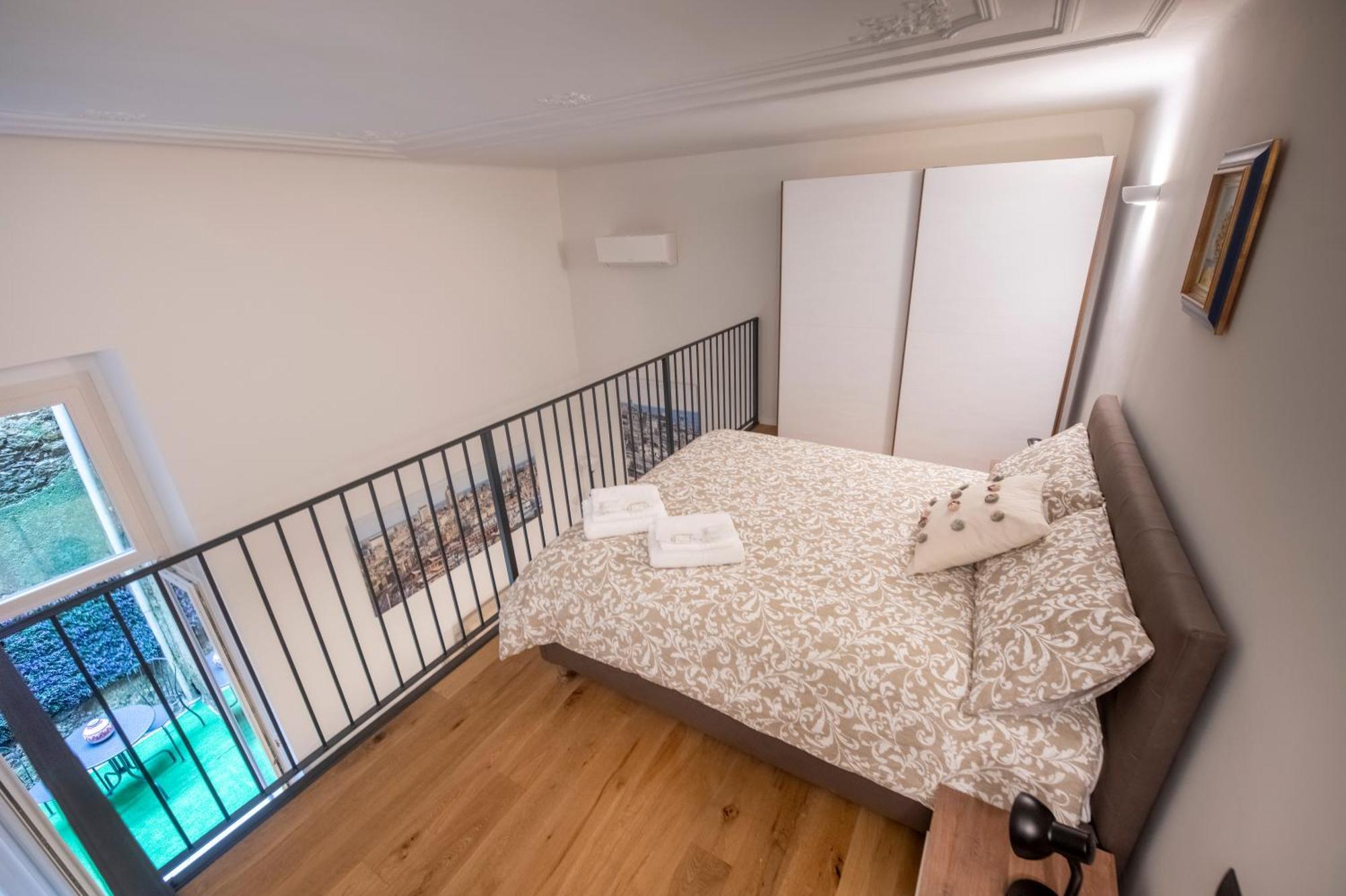 258 - The Loft In Largo Zecca - Luxury Nel Cuore Di Genova エクステリア 写真